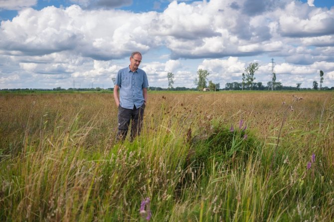 Ken Giller op het land (foto: Guy Ackermans)