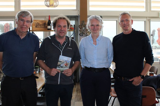 Left to right: Mardik Leopold (Wageningen Marine Research, Roef Mulder (Vogelbescherming Nederland), Katja Philippart (NIOZ), André Seinen (Nederlandse Vissersbond) 