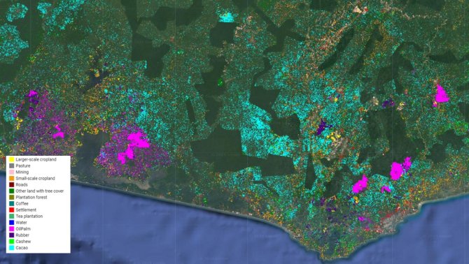 Example of cocoa, palm oil and rubber farms in Ghana. Only a few patches of forest remain.